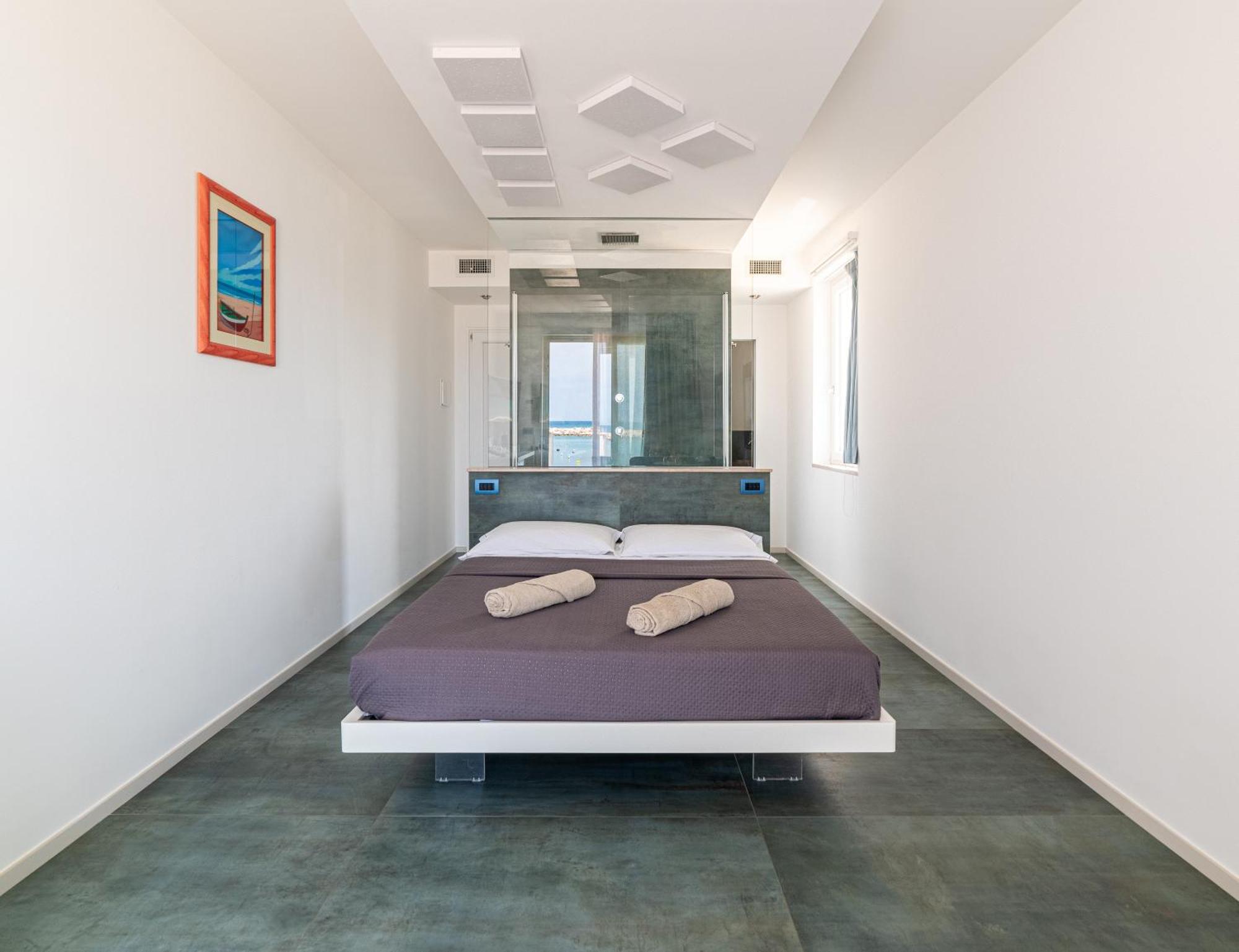 Marina Bay Beach Suites Peschici Exterior foto